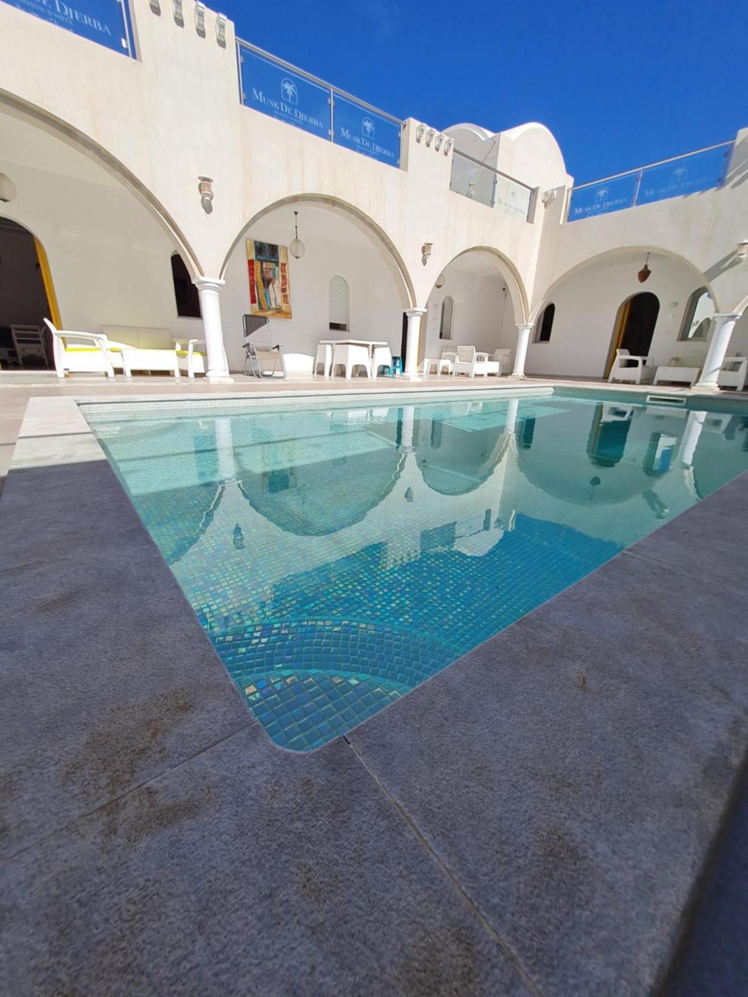 Musk De Djerba Suite Aziz Avec Piscine Temlale Buitenkant foto