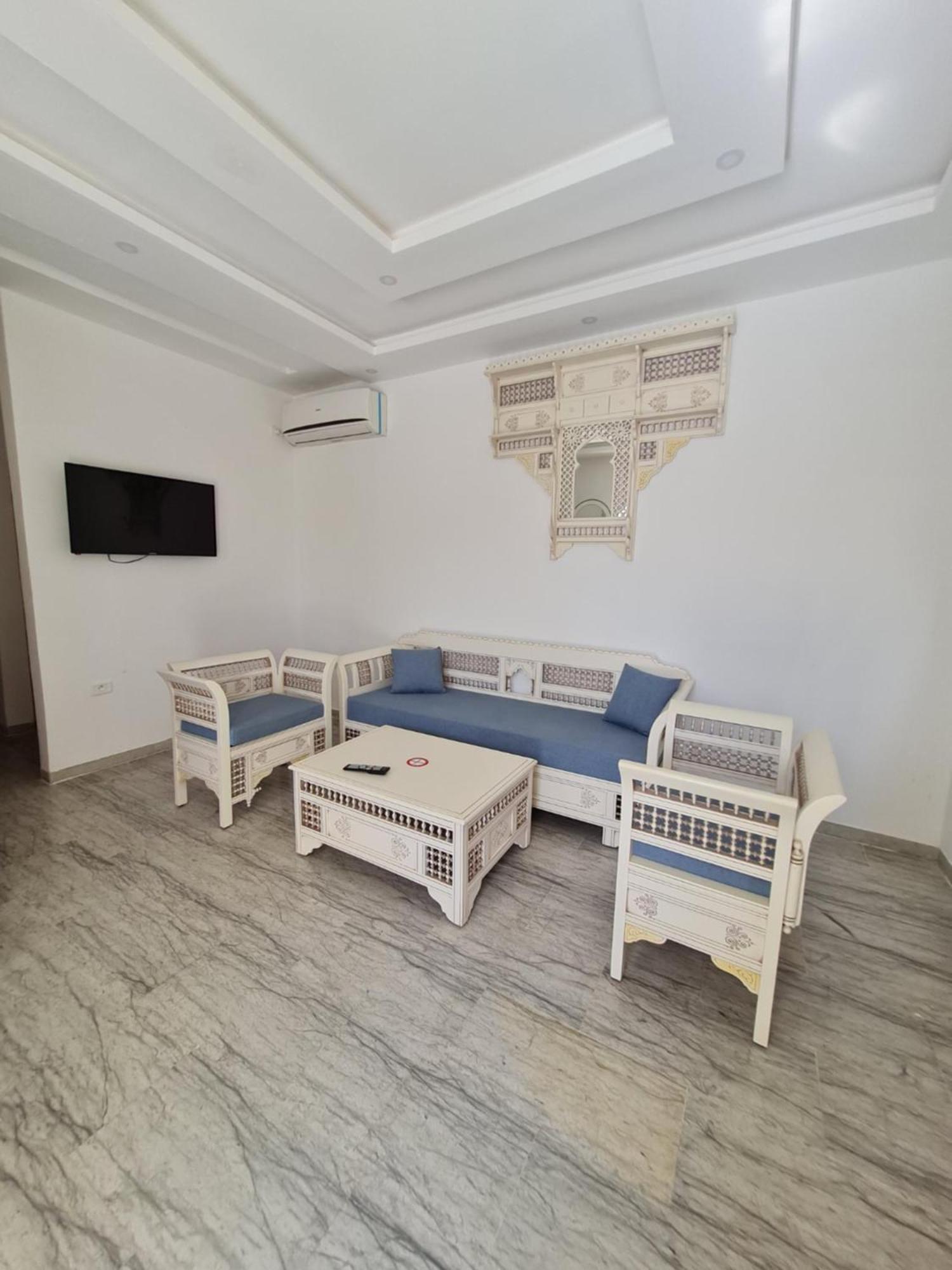 Musk De Djerba Suite Aziz Avec Piscine Temlale Buitenkant foto