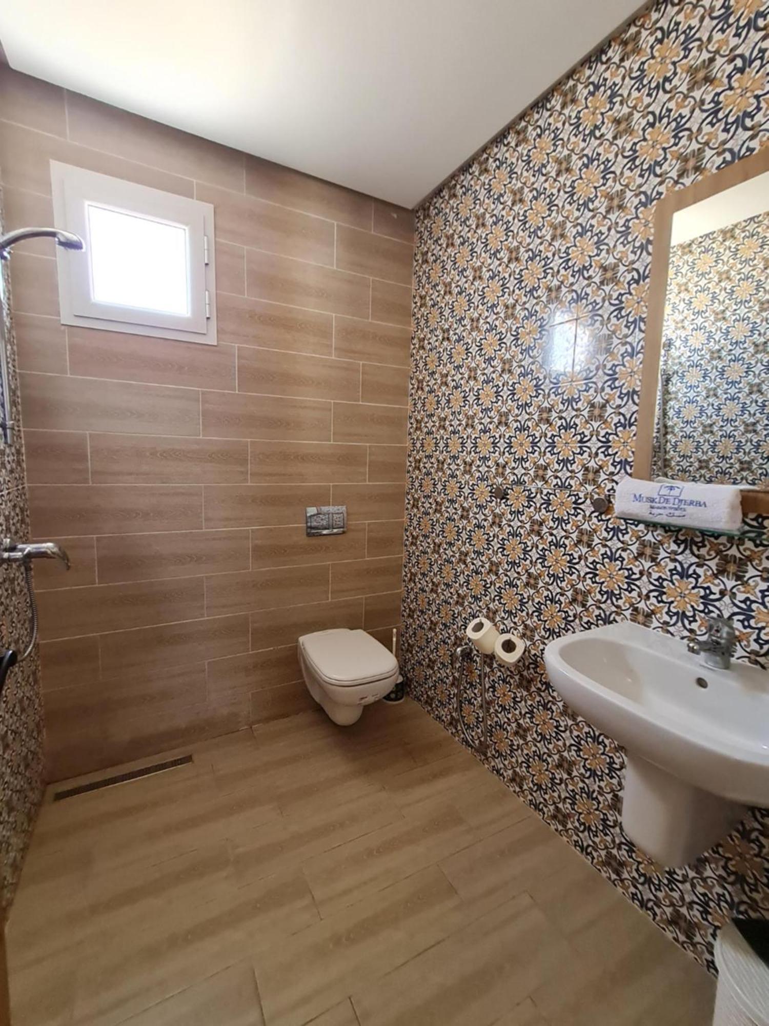 Musk De Djerba Suite Aziz Avec Piscine Temlale Buitenkant foto